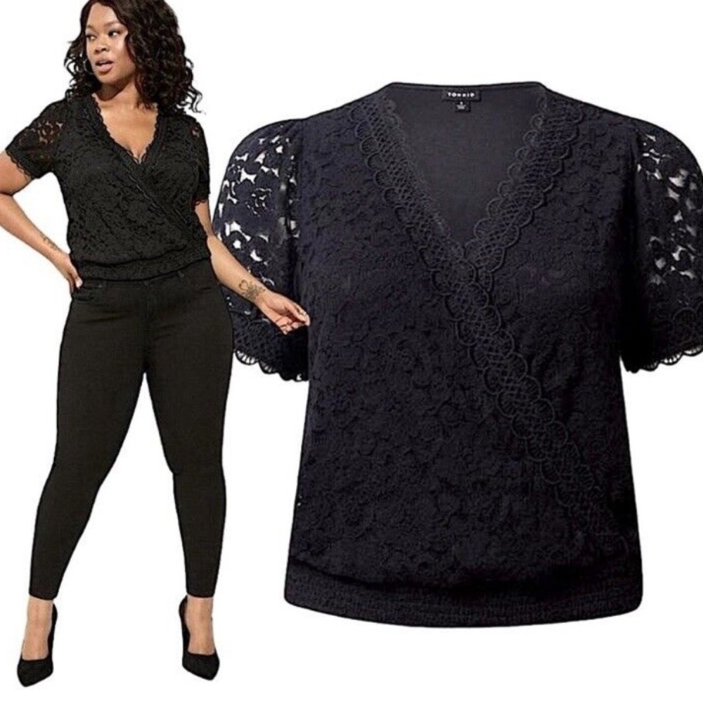 TORRID Deep Black Stretch Lace Surplice Crop Top NWT size 3